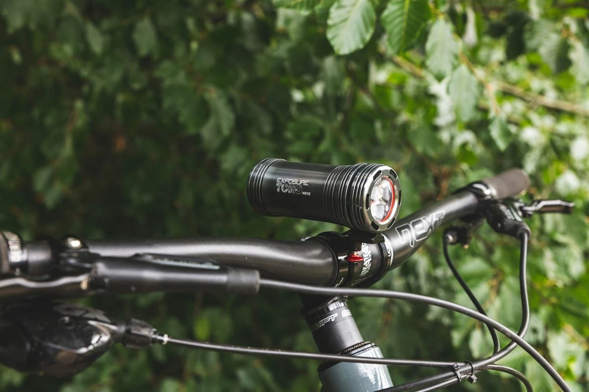 Exposure Lights Eclairage Avant Exposure Toro MK13 2023 - Gun Metal Black 2 Exposure Lights Eclairage Avant Exposure Toro MK13 2023 - Gun Metal Black – Image 2