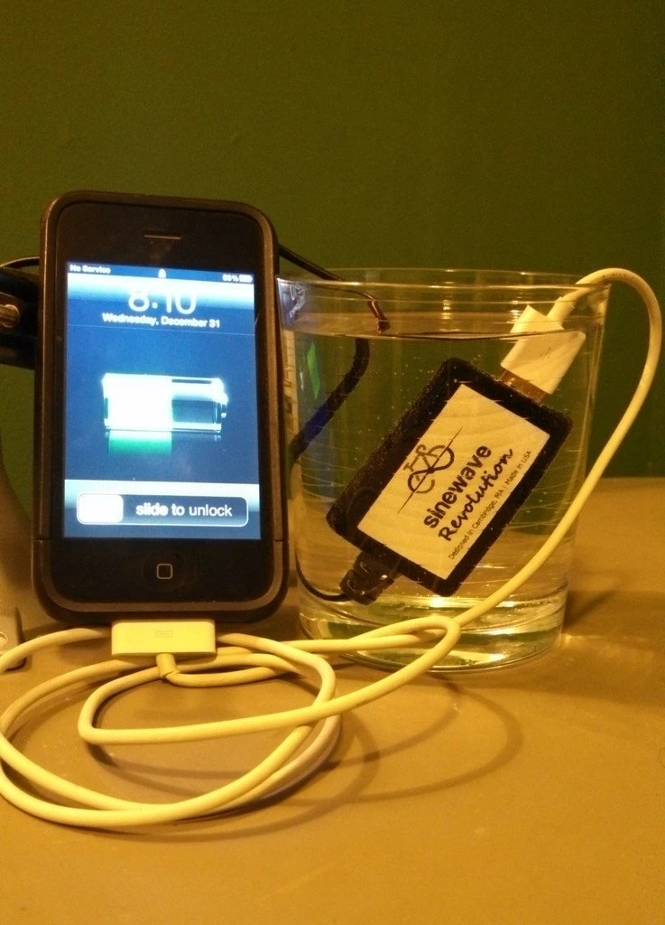 Sinewave Cycles Chargeur USB Sinewave Cycle Revolution 2 Sinewave Cycles Chargeur USB Sinewave Cycle Revolution – Image 2