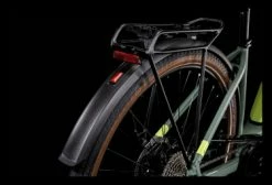 Vélo De Ville Électrique Cube Touring Hybrid One 400 Shimano -VÉLOS ÉLECTRIQUES Velo de Ville Electrique Cube Touring Hybrid One 400 Shimano Alivio 9V 400 Wh 700 mm Vert Sharp 2022 7