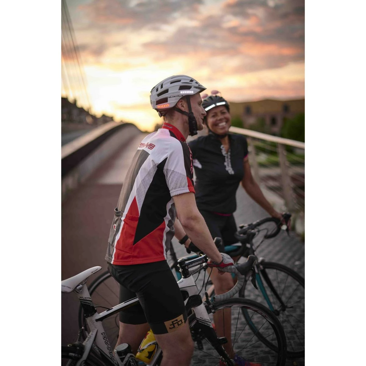 EOS Helmet Bluetooth Lumineux 3 EOS Helmet Bluetooth Lumineux – Image 3