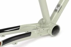 Kit Cadre Bombtrack Audax 2021 -VÉLOS ÉLECTRIQUES kit cadre bombtrack audax 2021 gravel ultra distance acier fourche carbone oeillet baroudeur cycles lyon bottom bracket