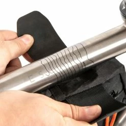 Kit De Protection Restrap 11 Kit De Protection Restrap -VÉLOS ÉLECTRIQUES kit de protection pour velo bikepacking randonnee sacoche restrap baroudeur cycles lyon revdendeur 4