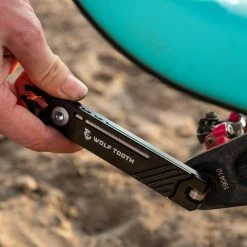 Wolf-tooth Multitool Wolf Tooth 8-Bit Pack Pliers Ultra-light 26 Wolf-tooth Multitool Wolf Tooth 8-Bit Pack Pliers Ultra-light -VÉLOS ÉLECTRIQUES multitool wolf tooth 8 bit pack pliers ultra light baroudeur cycles lyon 7