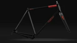 Kit Cadre Rodeo Labs Flaanimal 5.0 -VÉLOS ÉLECTRIQUES rodeo labs flaanimal 5 0 kit cadre velo gravel acier carbone baroudeur cycles lyon naked red