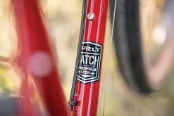 Surly Midnight Special 650B -VÉLOS ÉLECTRIQUES surly midnight special sour strawberry sparkle velo gravel baroudeur cycles lyon 4