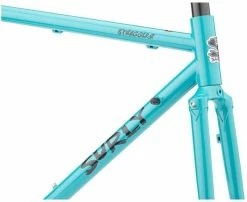 Kit Cadre Acier Surly Straggler -VÉLOS ÉLECTRIQUES surly straggler chlorine dream blue kit cadre gravel acier randonee bikepacking baroudeur cycles lyon front